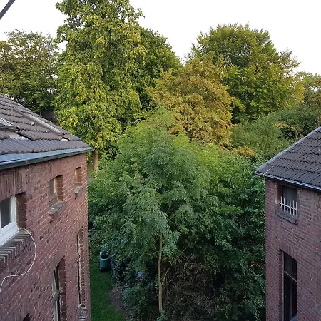 Ludwigstrasse Apartment *